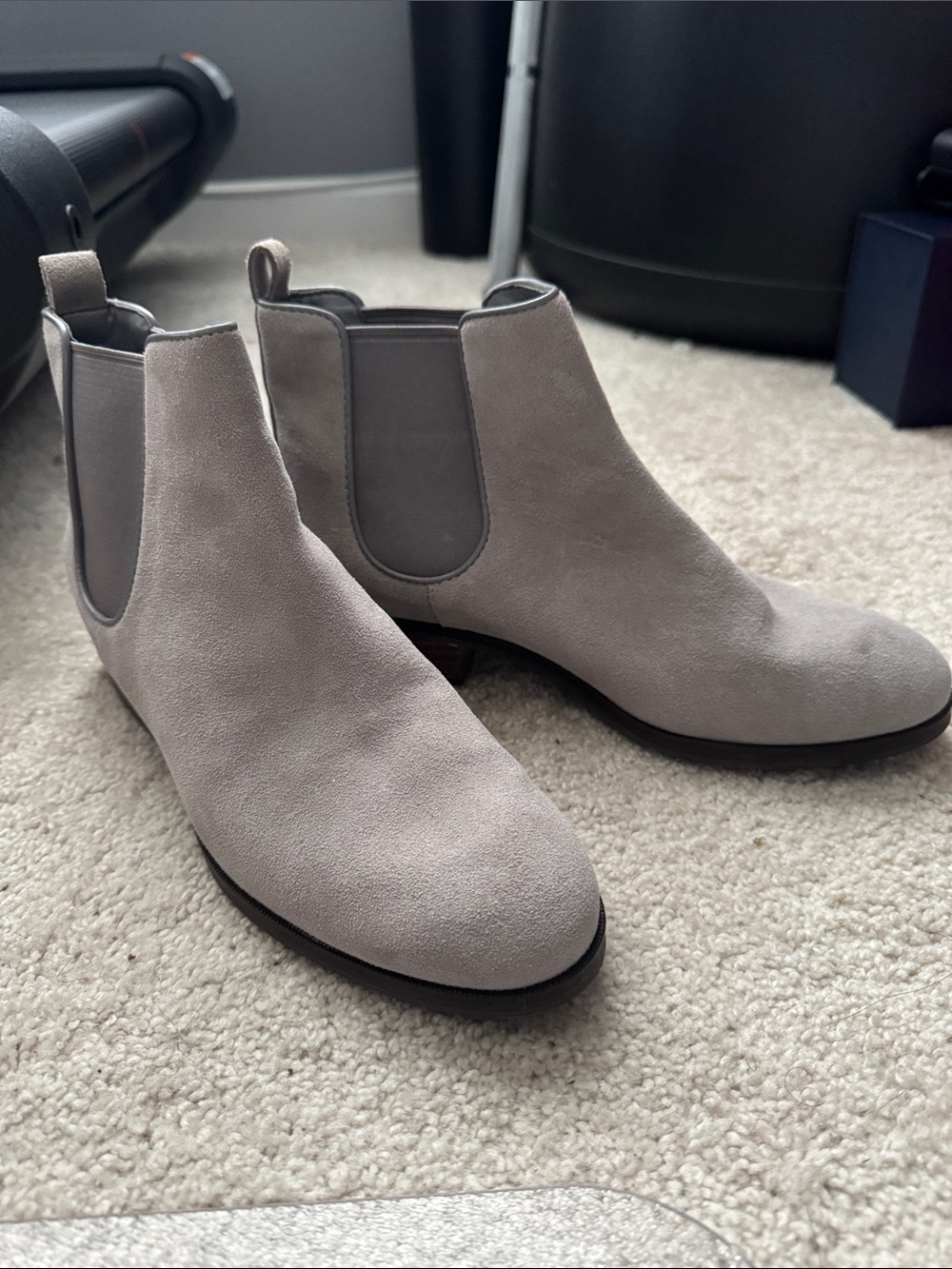 Men's Grey Suede Chelsea Boots